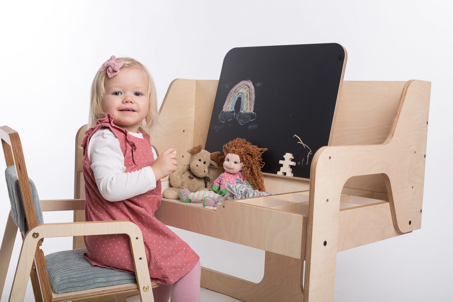Adjustable Montessori Kids Table and Chair Set Luula with Clear Acrylic & Chalk Blackboard, Sand Storage